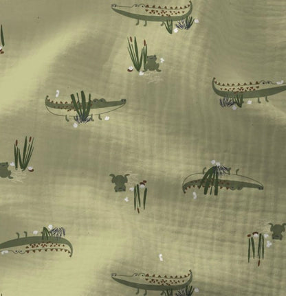 Couverture bébé en minky écru  et gaze de coton vert à motif crocodiles