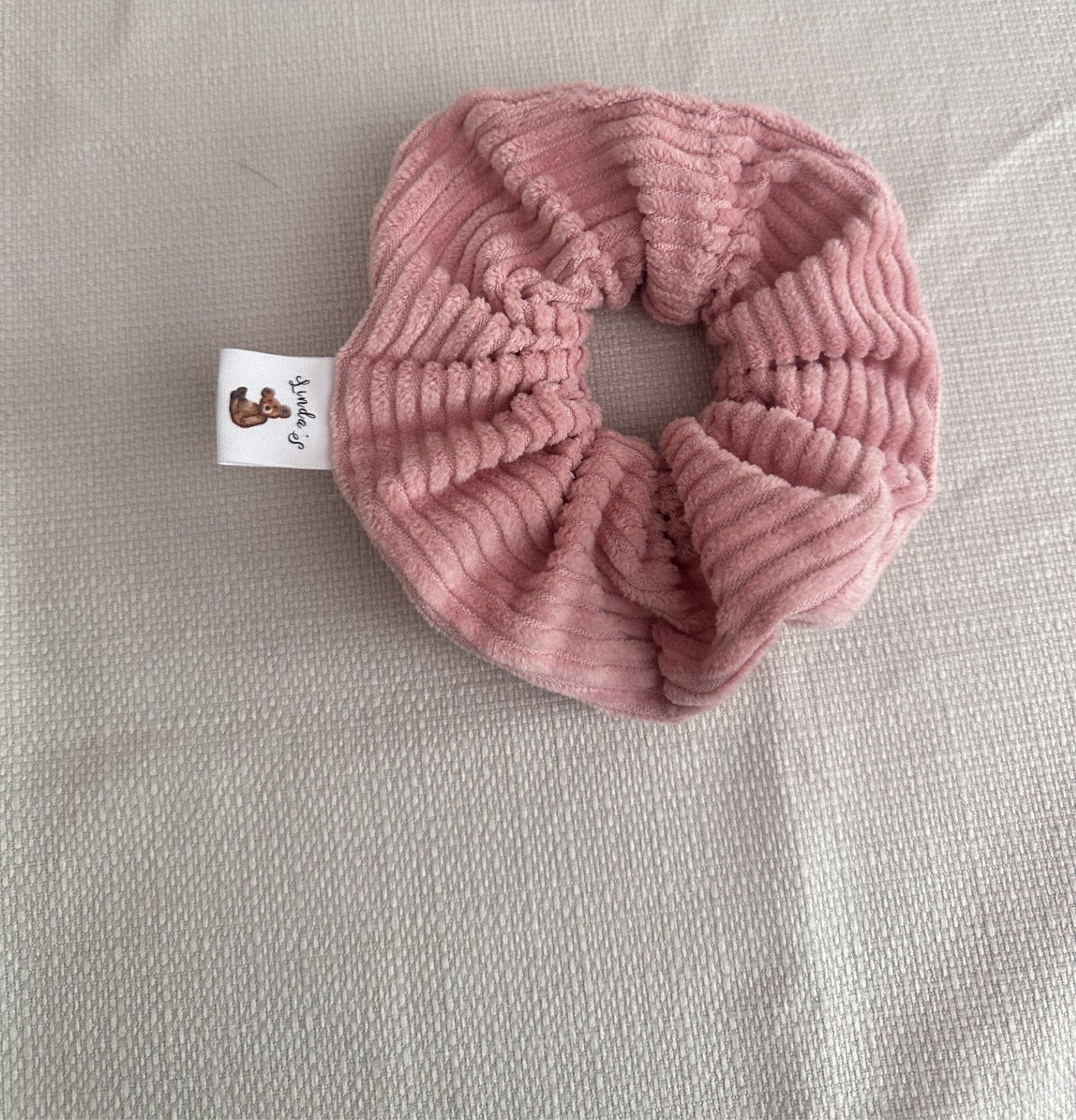 Chouchou en velours rose oversize