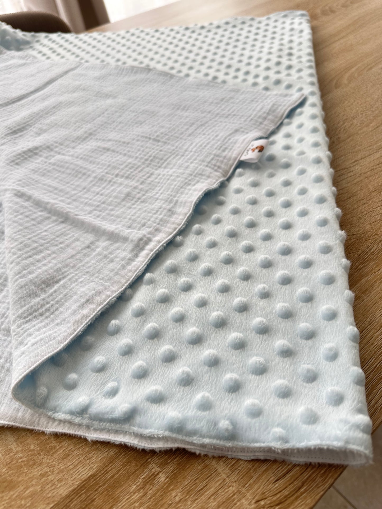 Couverture bébé en minky bleu
