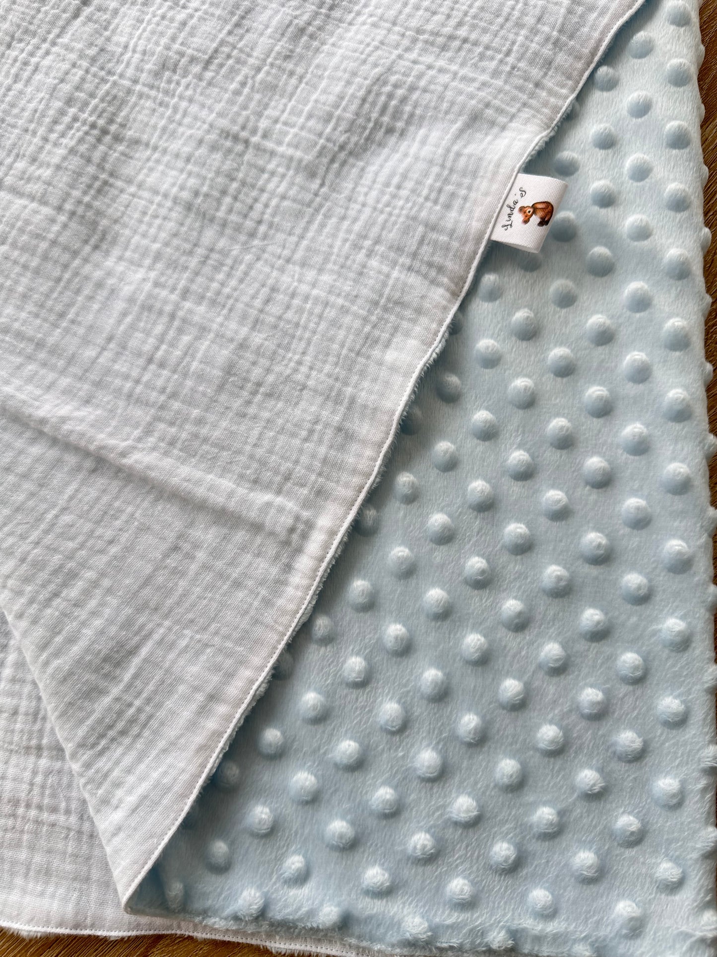Couverture bébé en minky bleu