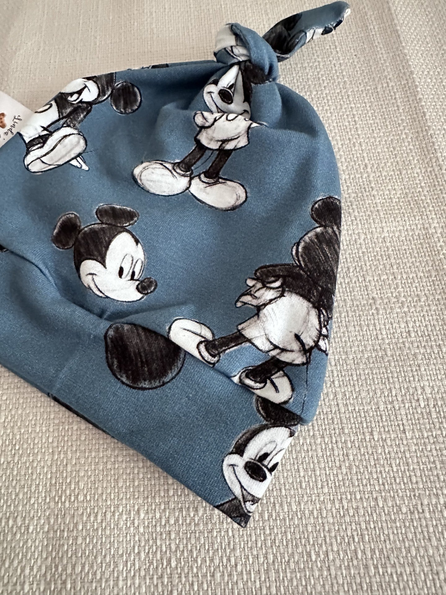 Bonnet bleu à motif mickey Oeko-tex 1-3 mois